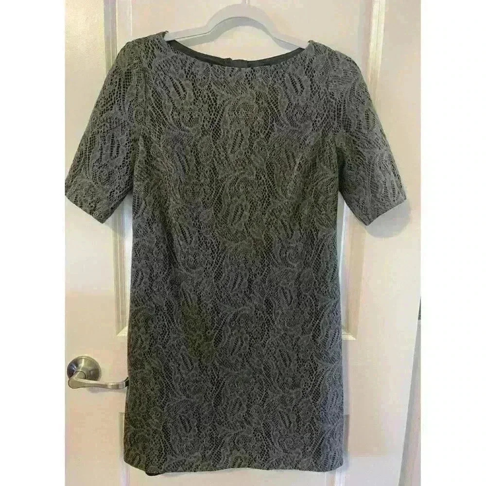 Adrianna Papell Petite Gray Crochet Lace Dress Size 4P lined zipper short sleeve